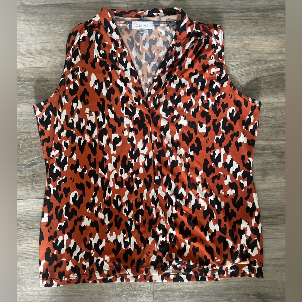 CALVIN KLEIN SILKY LEOPARD TANK TOP SIZE LARGE